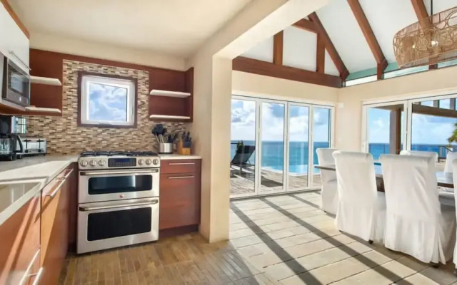 6 BR Villa On Crocus Bay With Pool Concierge