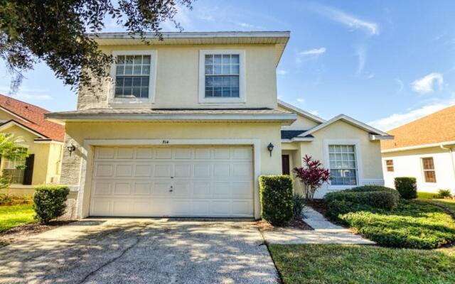 Clifford's Pinewood Estates Vacation Home