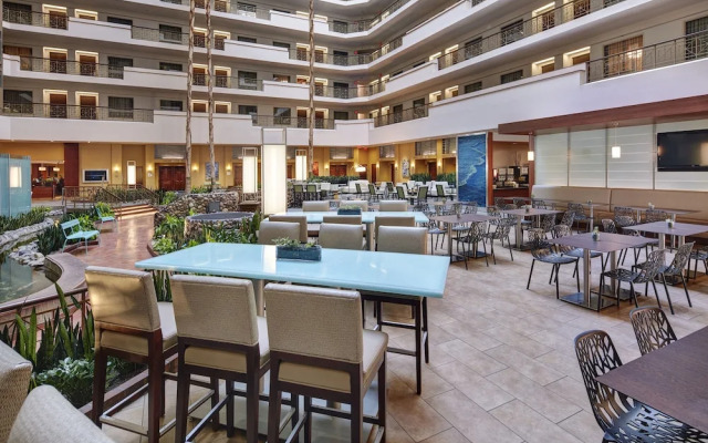 Embassy Suites San Diego La Jolla