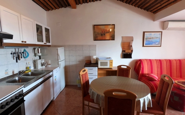 Apartment Ana - 120 m from the beach A1 Sukosan, Zadar riviera