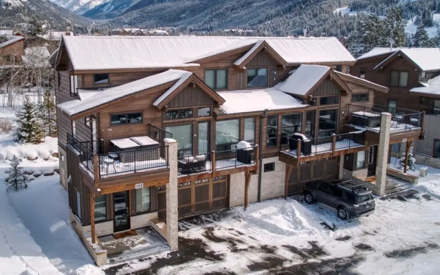 Keystone Adventures Basecamp 4 Bedroom Townhouse