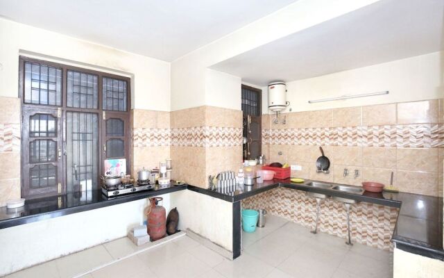 OYO 12734 Home Valley View Studio Kasauli