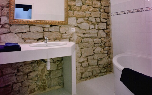 Wonderful location for weddings and parties by French château