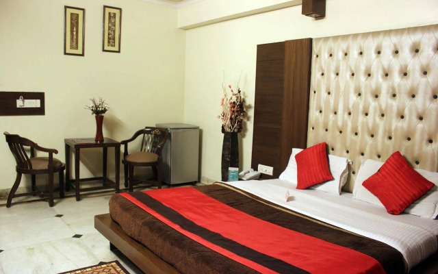 Welcome Palace Paharganj