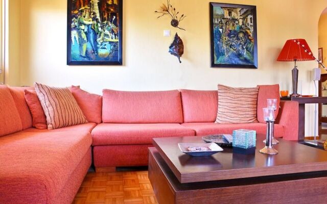 Superb view apartment next to Metro