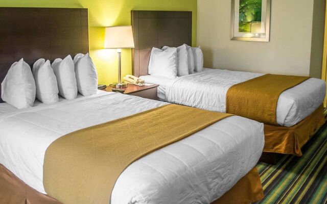 Cedar Stables Inn and Suites