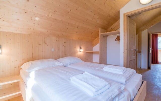 Superior Chalet With Whirlpool