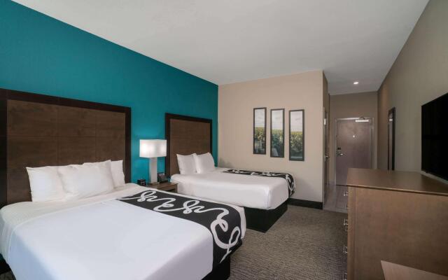 La Quinta Inn & Suites by Wyndham West Memphis