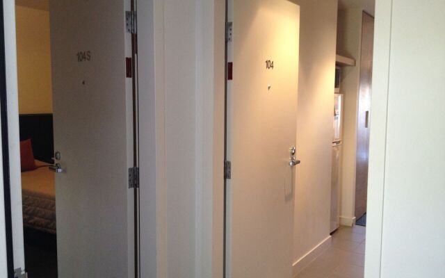 St Kilda Central Apartment Hotel