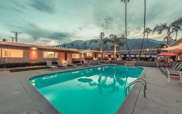The Skylark a Palm Springs Hotel