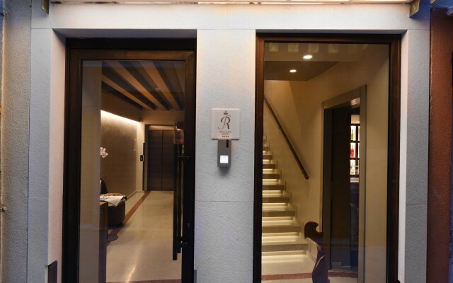 Rosa Salva Hotel