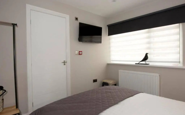 Blackbird Luxury 2 Bed Accommodation Room 7