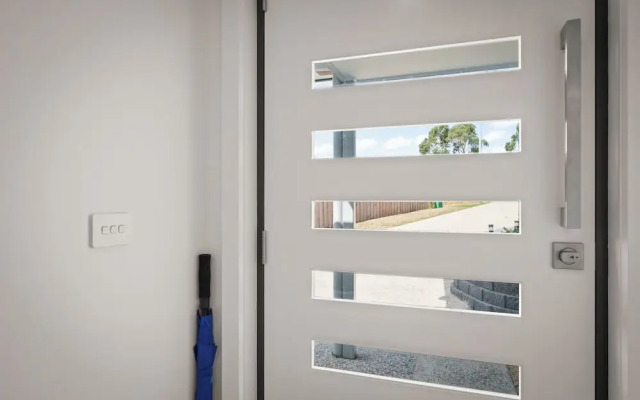 Gorgeous 4 Bedroom House - Blackmans Bay