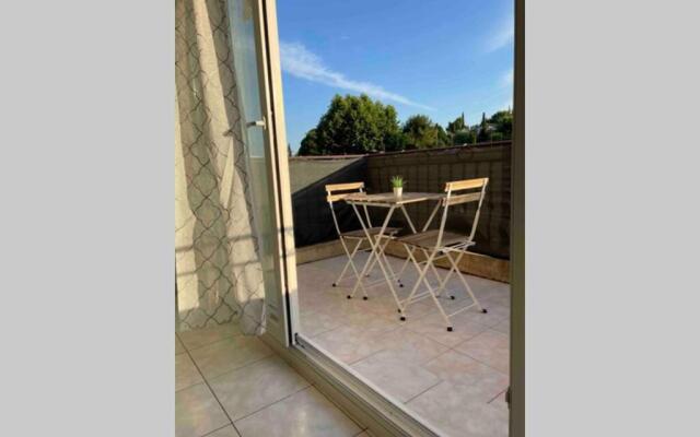 Private apartment for 4 people