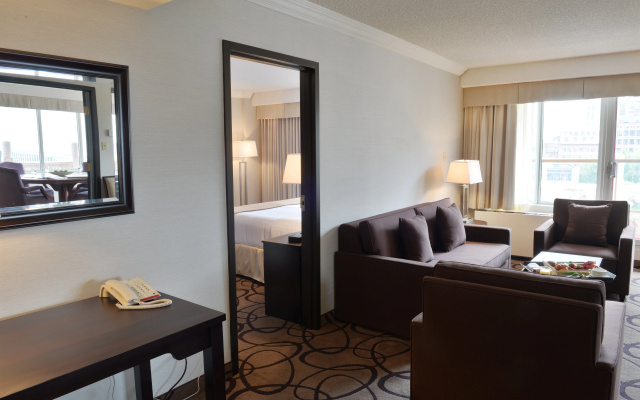 Holiday Inn Montréal Centre-Ville Downtown by IHG - Image 5