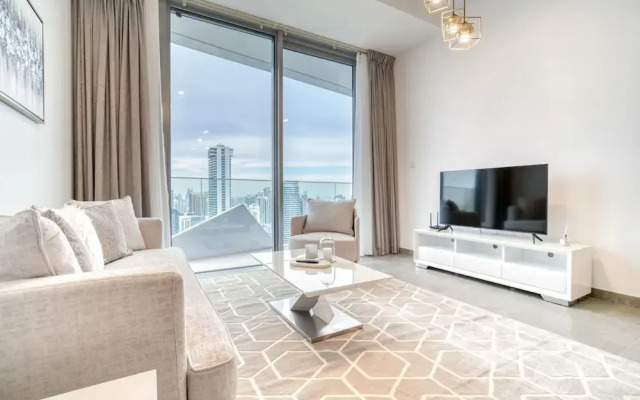 Elegant 2BR w Breathtaking Marina Balcony