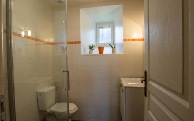 Gite Cherveix-Cubas, 4 pièces, 7 personnes - FR-1-616-70