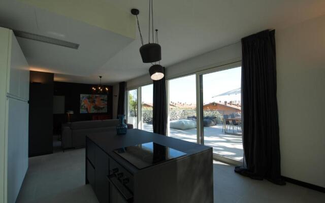 Extra Urbano - Lago di Garda - Adults Only