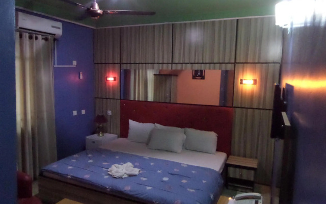 Jimson International Hotel and Suites