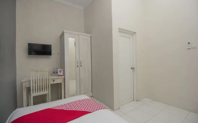 OYO 647 Irooms