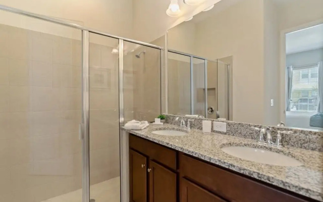 4BR Townhome in Festival