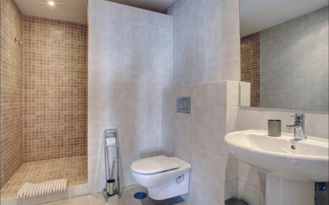 Modern Two Bedroom Villa With Indoor Pool & Spa