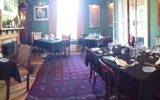 Trinity House Inn
