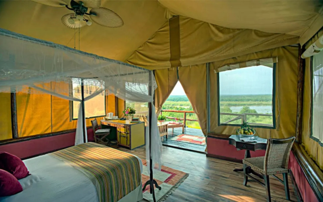 Paraa Safari Lodge