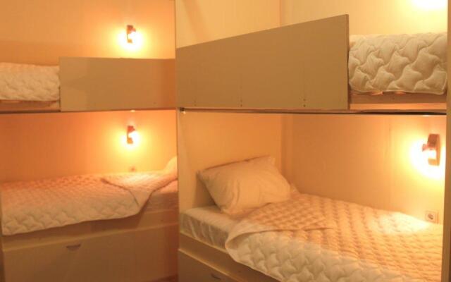 Oh So Indie House Hostel