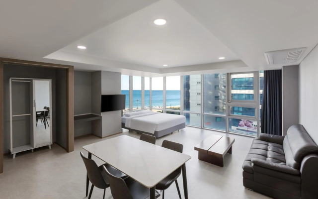 Suncloud Hotel