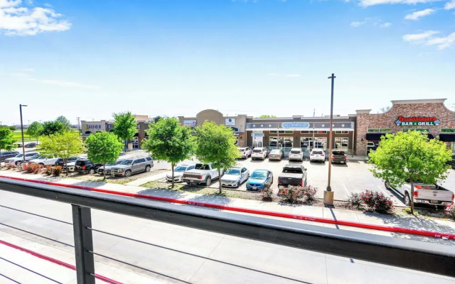 Pacific Island Inspired Stay Amazing Location