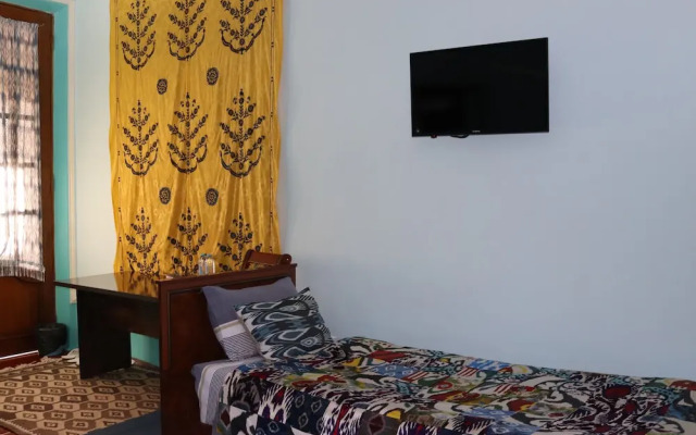 Пансион Ikathouse