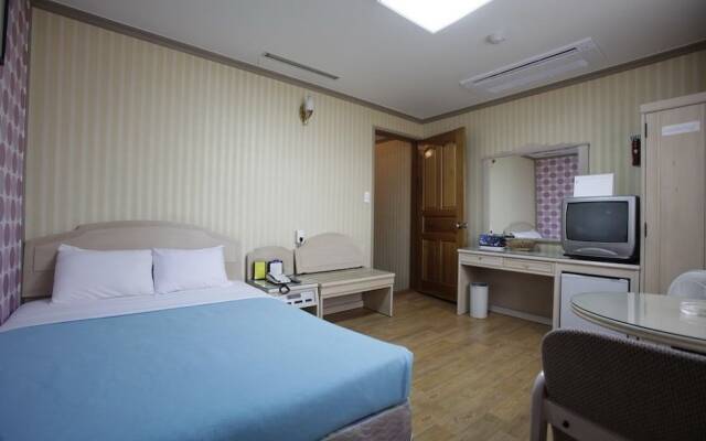 Geoje Tourist Hotel