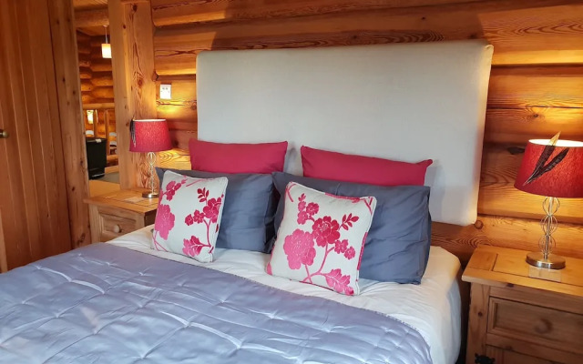 Newland Valley Log Cabins