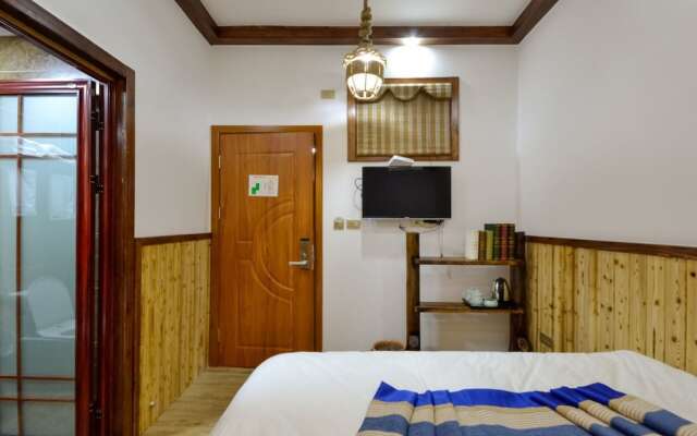 Vyluk J Hotel Lishui Rail Station