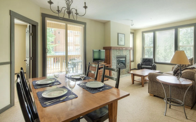 Toby Creek Lodge at Panorama Mountain Resort