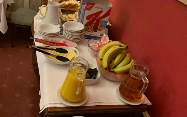 OYO Bailbrook Lodge, Bath