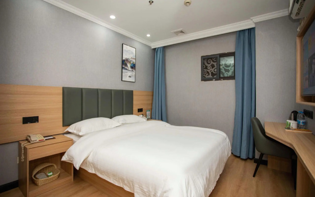 GreenTree Inn Shanghai Luojing Express Hotel