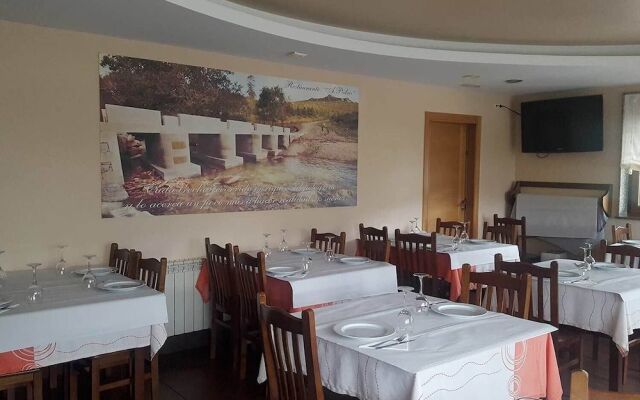 Restaurante & Pensión A Pedra