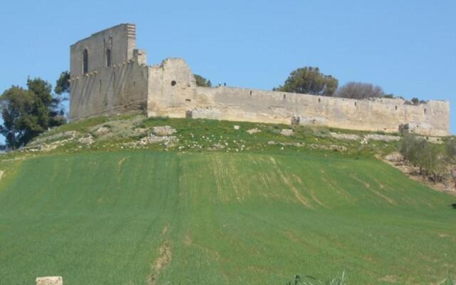 Da noi. Nella città dell'acqua e della pietra.
