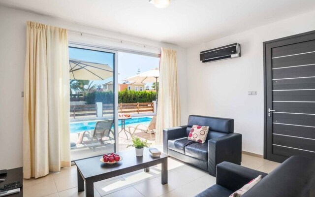 Villa White Jasmin