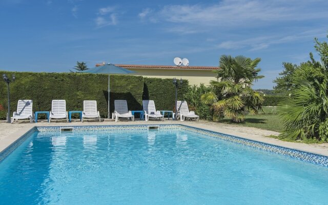 Stone Holiday House With a Spacious Yard and Private Pool