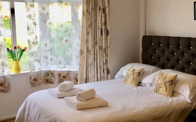 Cosy Inn Self-Contained Studio - Free Parking