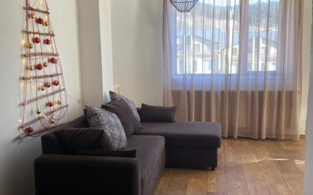 Khatuna’s apartment in villa monte