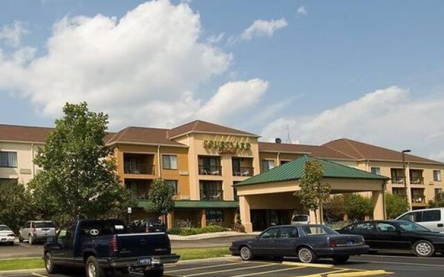 Courtyard Flint Grand Blanc