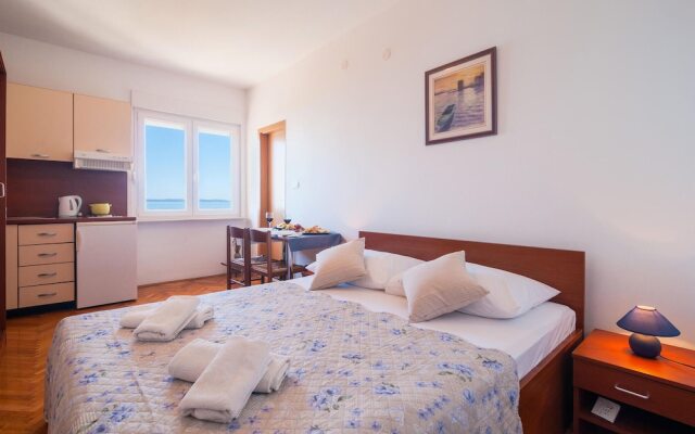 Nice Home in Podstrana With Wifi and 0 Bedrooms