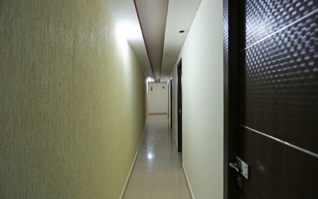 OYO 4073 Hotel Esskay