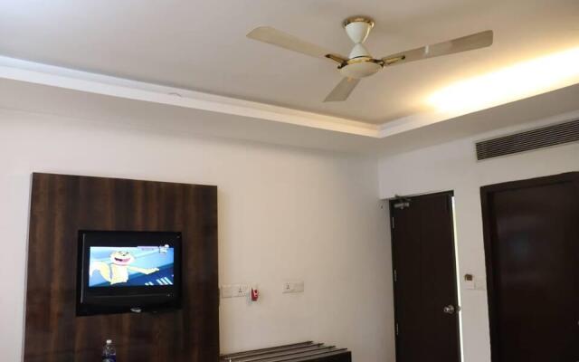 Time Square Business Hotel