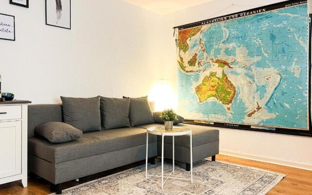 Modern Room with Netflix in Porta Westfalica