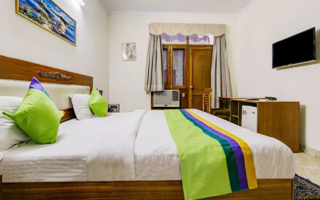 Treebo Trip Primero Iffco Chowk